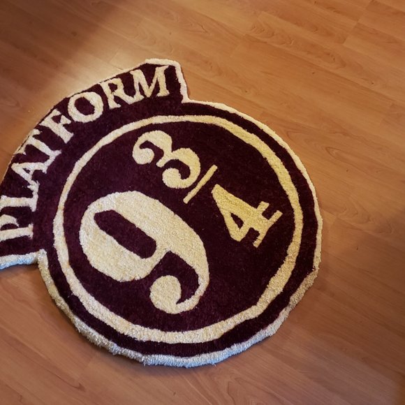 Platform 9 3/4 Rug - Picture 2 of 4